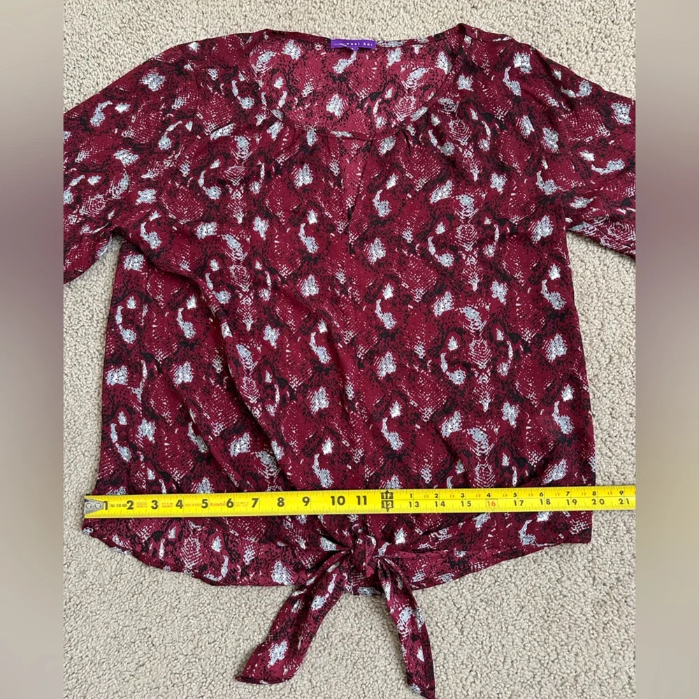 West Kei Burgundy Patterned Blouse • Elegant Print • Size S - Picture 8 of 10
